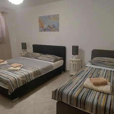 Apartment Spomax Pag Town Pokój zdjęcie