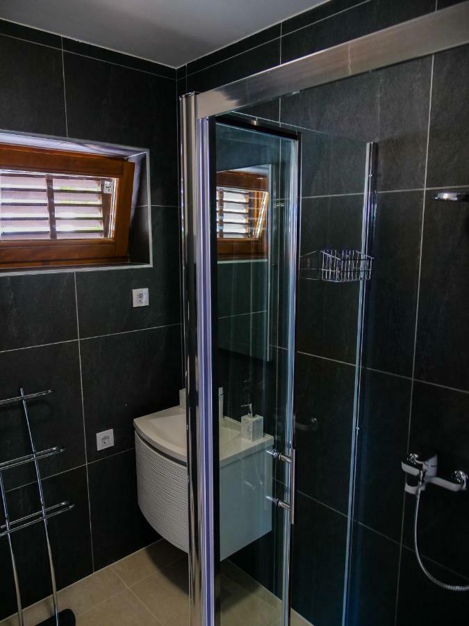 Apartment Spomax Pag Town Zewnętrze zdjęcie